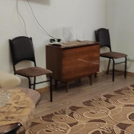 Apartments Azatutyan Avenue 9, Кв 19 Yerevan Luaran gambar