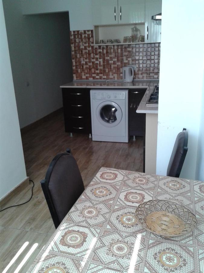 Apartments Azatutyan Avenue 9, Кв 19 Yerevan Luaran gambar