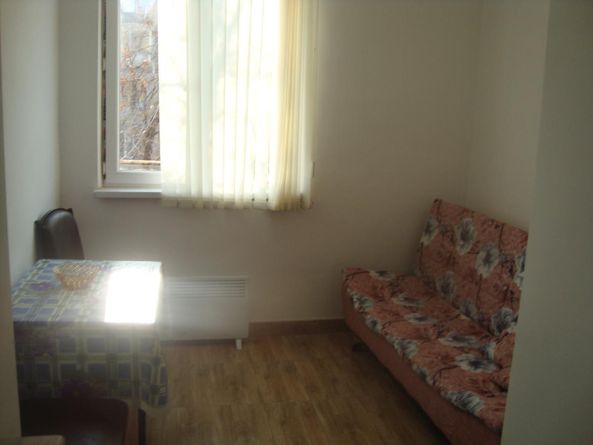 Apartments Azatutyan Avenue 9, Кв 19 Yerevan Luaran gambar